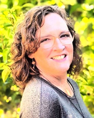Photo of Suzanne Garrett, Clinical Social Work/Therapist, LCSW