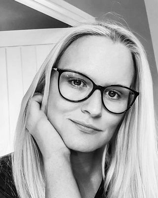 Photo of Denise Palmer, Psychotherapist, UKCP Trainee