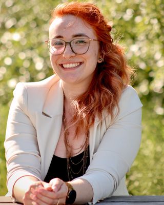 Photo of Sarah Perreault, Registered Provisional Psychologist, MACP