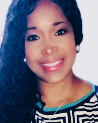Photo of Shelly Sanders, Licensed Clinical Mental Health Counselor in Charlotte, NC