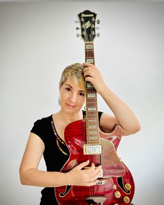 Photo of Adrienne Alexander, Counsellor, MA, ACA-L1