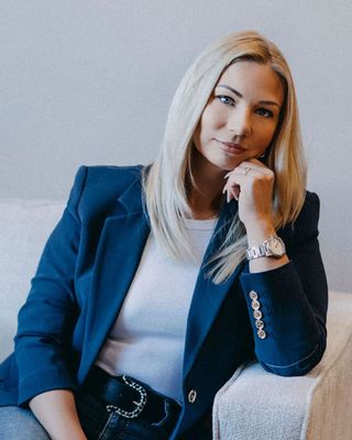 Photo of Daria Loechner, Pre-Licensed Professional in 63131, MO