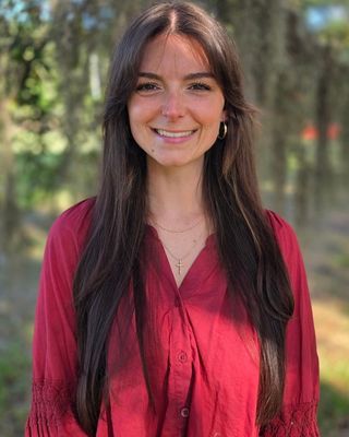 Photo of Makayla Moser-Perez, Licensed Clinical Mental Health Counselor Associate, MA, LCMHCA
