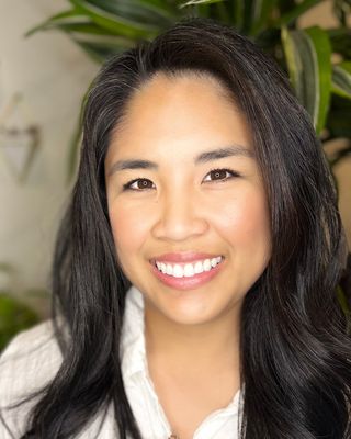 Photo of Cathy Nguyen, Psychologist