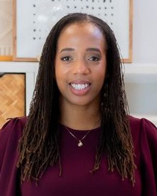 Photo of Dr. Jamila Holcomb, Marriage & Family Therapist, PhD, LMFT