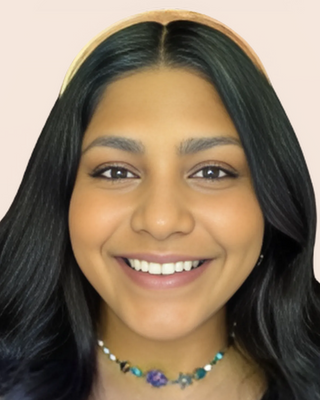Photo of Alina Syed, Registered Psychotherapist (Qualifying), RP(Q), BA, MA