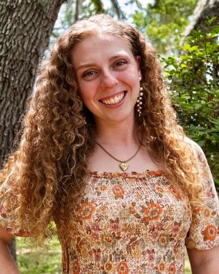 Photo of Victoria Connell, Pre-Licensed Professional, RCSWI