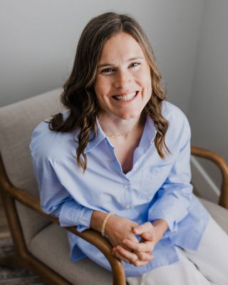 Photo of Julia Hollingshead, Marriage & Family Therapist, LMFT