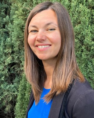 Photo of Stephanie Wallace, Marriage & Family Therapist Associate in 92108, CA