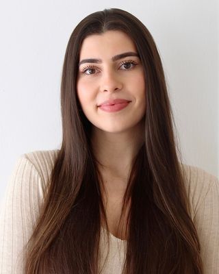 Photo of Rebecca Pimentel, BA, MA, Registered Psychotherapist (Qualifying)