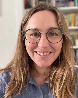 Photo of Jo Baker, Counsellor