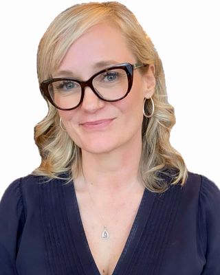 Photo of Melanie Lee - Synergistics Counselling Services - Trauma/EMDR , Registered Psychotherapist (Qualifying), MA, MEd, TESL
