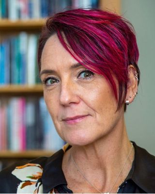 Photo of Lisa Home, Psychotherapist, MA, MUKCP