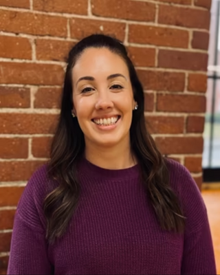 Photo of Erin Mcniff, Clinical Social Work/Therapist, LICSW