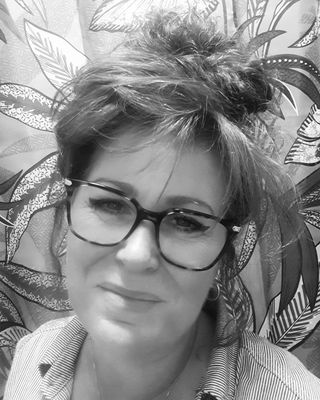 Photo of Lisa Marris, Psychotherapist, MUKCP