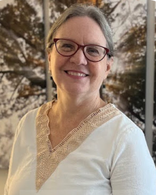 Photo of Dr. Julie L Chapin, Psychologist, PhD, HSPP
