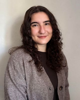 Photo of Marina D'Amore, Registered Psychotherapist (Qualifying)