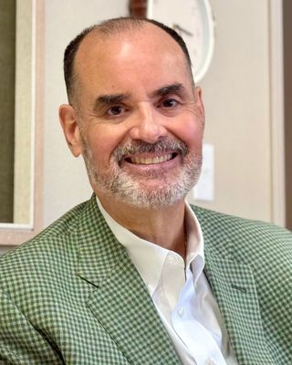 Photo of Dr. Benny Fernandez, Psychiatrist, MD