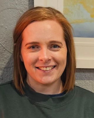 Photo of Fionnuala O'Neill, Psychotherapist, MSc, HCPC-Art Therap.