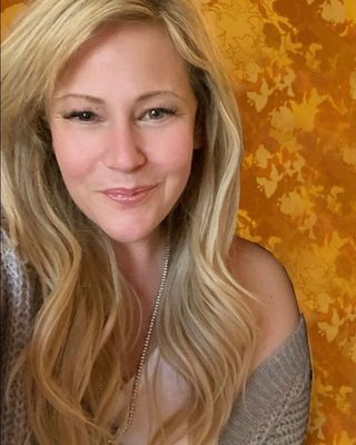 Photo of Heather Amorosi Schwartz, Marriage & Family Therapist in Orange, CA