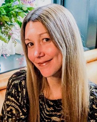 Photo of Holly Ferrell, Licensed Master Social Worker, LMSW