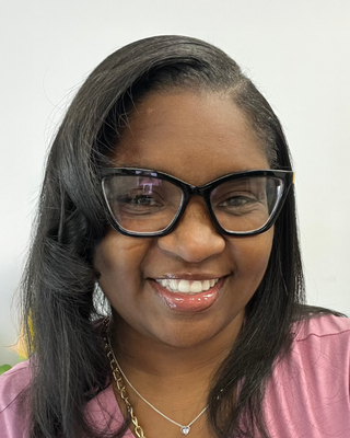 Photo of Takahya McIntyre, Clinical Social Work/Therapist, LCSW