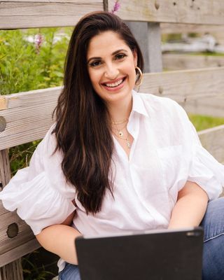 Photo of Hope Nalpantidis Malone, Mental Health Counselor, LMHC