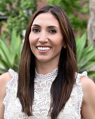 Photo of Roxana Saldana, Marriage & Family Therapist, LMFT