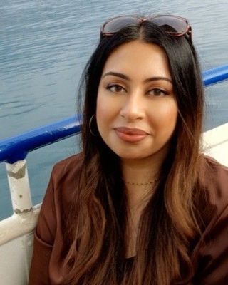 Photo of Romeesa Salim, Psychotherapist, MBABCP