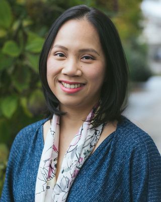 Photo of Linh Johanna Truong, Marriage & Family Therapist in Bellevue, WA