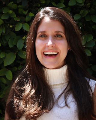Photo of Ziv Vosberg, Marriage & Family Therapist, LMFT
