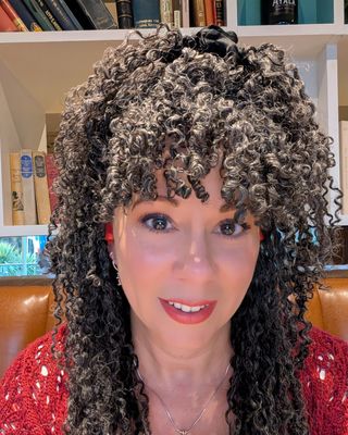 Photo of Samantha D Locke, Psychotherapist, MA, MBACP Accred