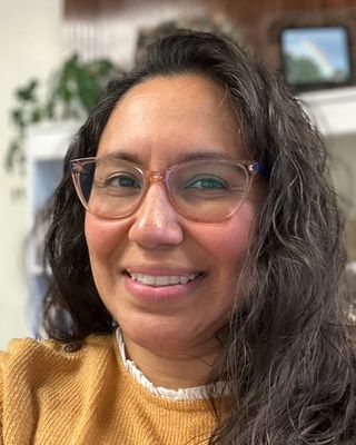 Photo of M Gaby Mondragon, LICSW, Clinical Social Work/Therapist