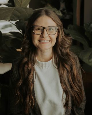 Photo of Taylor Niese, Clinical Social Work/Therapist, LCSW