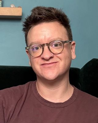 Photo of Phoenix Wood, Clinical Social Work/Therapist, LCSW, SEP