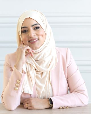 Photo of Maimoona Batool, Registered Psychotherapist, RP, CCC