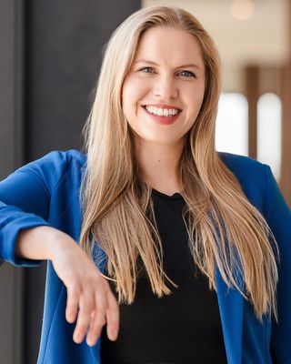 Photo of Annie White, LCSW Associate, MSW, LCSWA