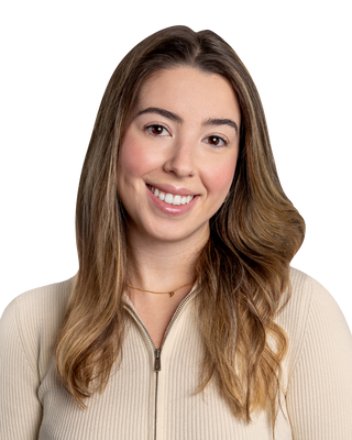 Photo of Dana Levinson, Pre-Licensed Professional