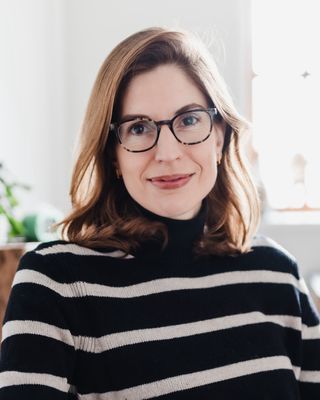 Photo of Naomi Beet, Psychotherapist, MSc, MUKCP