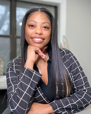 Photo of Takeia Mays, MSW