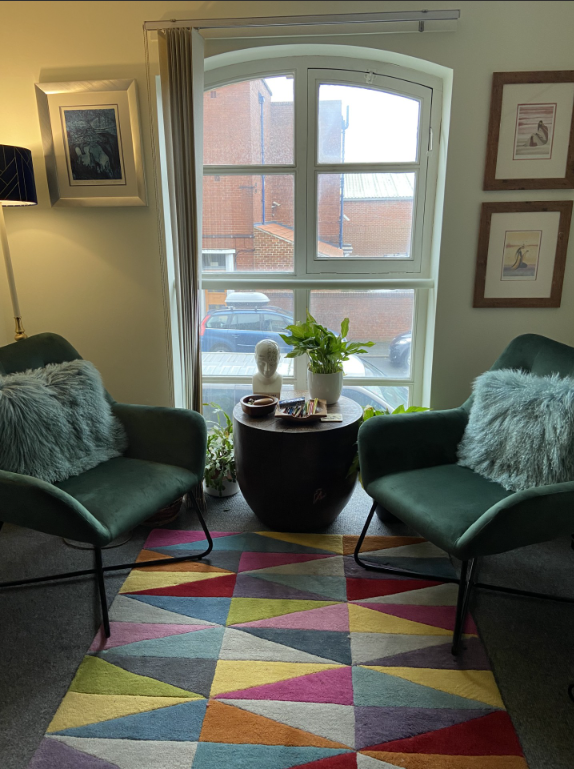 Welcome to my counselling room offering a warm welcome, with a relaxed atmosphere