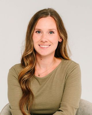 Photo of Taryn Marmet, Clinical Social Work/Therapist, MSW, LCSW