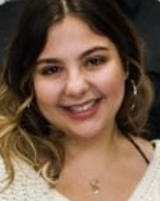 Photo of Madeline Nazari, Registered Psychotherapist (Qualifying)