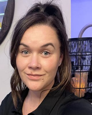 Photo of Grace Meeney, Psychotherapist, MBABCP