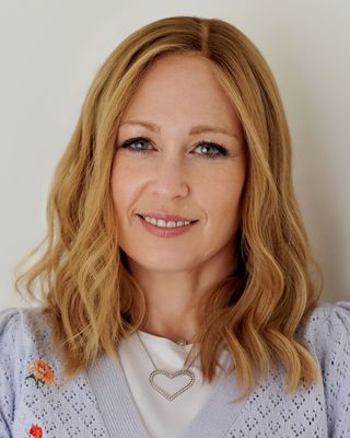 Photo of Suri Nowosiolski, Clinical Social Work/Therapist, LCSW, MS SpEd