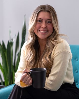 Photo of Bronwyn Riha - Bronwyn Riha - Bud & Bloom Psychotherapy, Registered Psychotherapist (Qualifying), BA, MACP, RP(Q)
