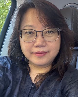 Photo of Anna Zhang, Registered Psychotherapist (Qualifying), RP(Q), SEP