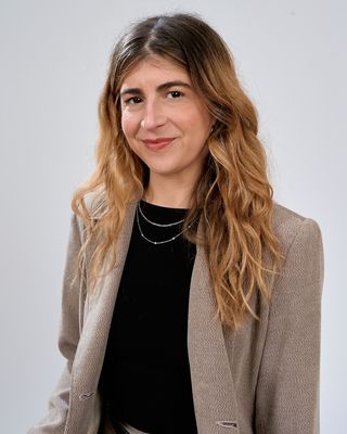 Photo of Julia Willinger, Marriage & Family Therapist, LMFT, RYT-200