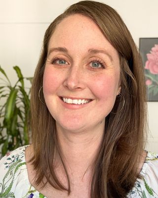 Photo of Danielle Devin, Psychotherapist, MSc, HCPC-Art Therap.