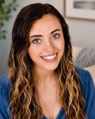 Photo of Lexi Bates, Clinical Social Work/Therapist, MS, ACMHC